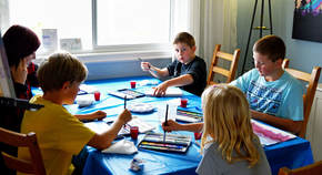 Kids painting workshop class in FSJ with Alison Newth